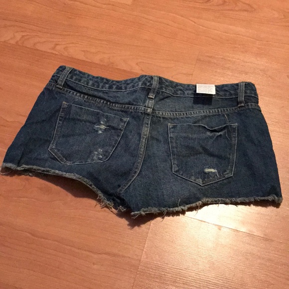 Cut off shorts, - Picture 3 of 4